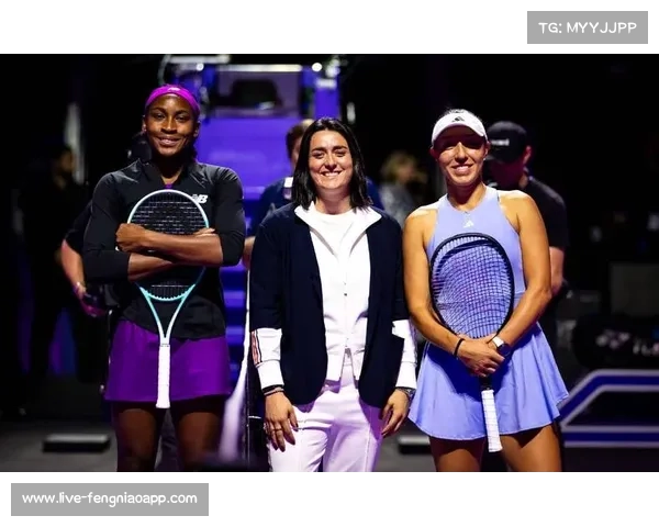 WTA年终总决赛：斯瓦泰克两盘完胜高芙，世界第一排名稳至2027